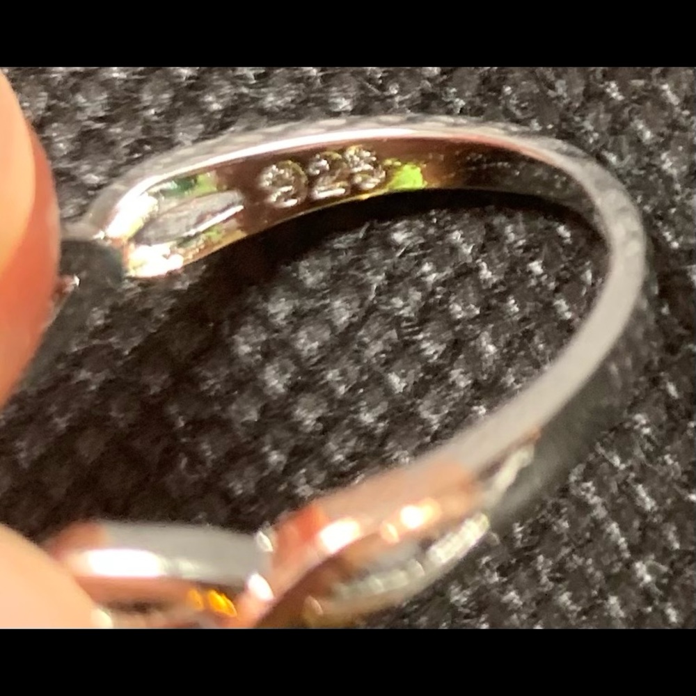 Ring - Picture 3 of 3